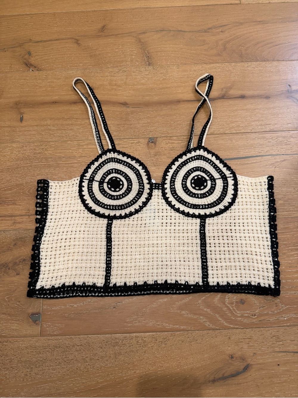 Zara Cream and Black Crochet Crop Top - size Large
